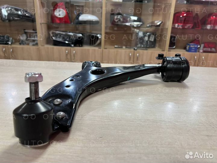 Рычаг передний левый Фокус 2 2005 - 2011