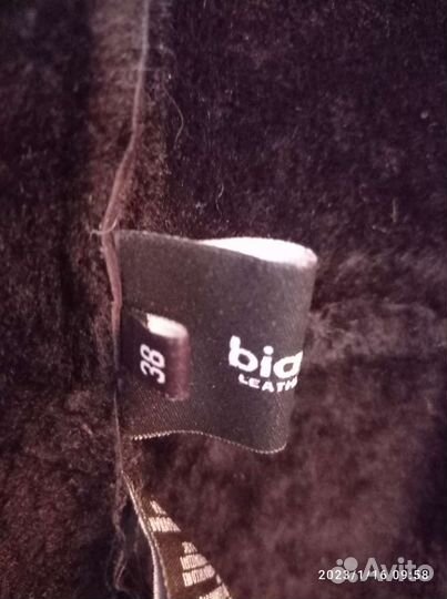 Дубленка натуральная женская р. 42