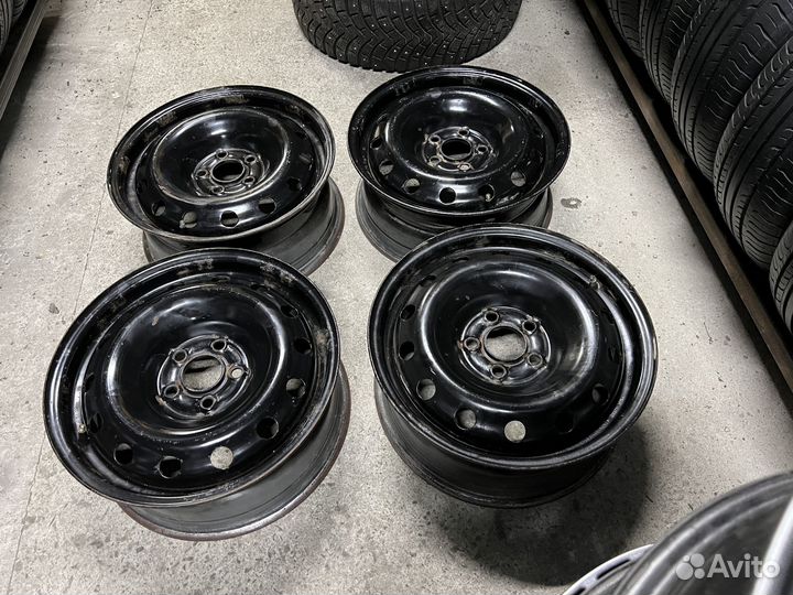 Штампованные диски 5x100 Vw Polo Rapid R15