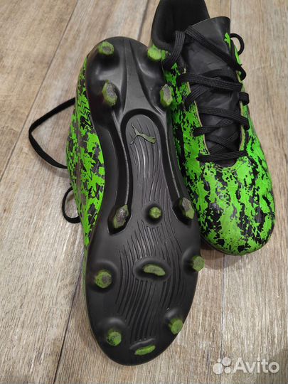 Футбольные бутсы nike