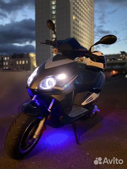 Скутер Stels Vortex 50