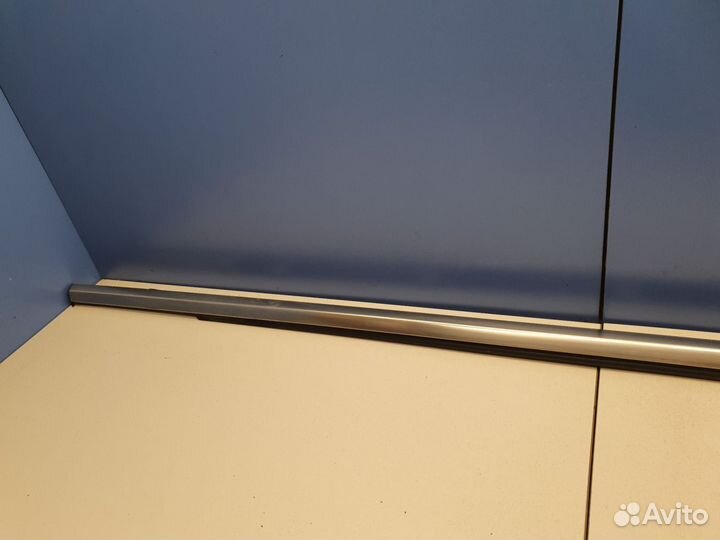 Молдинг стекла передней правой двери Hyundai i40 2