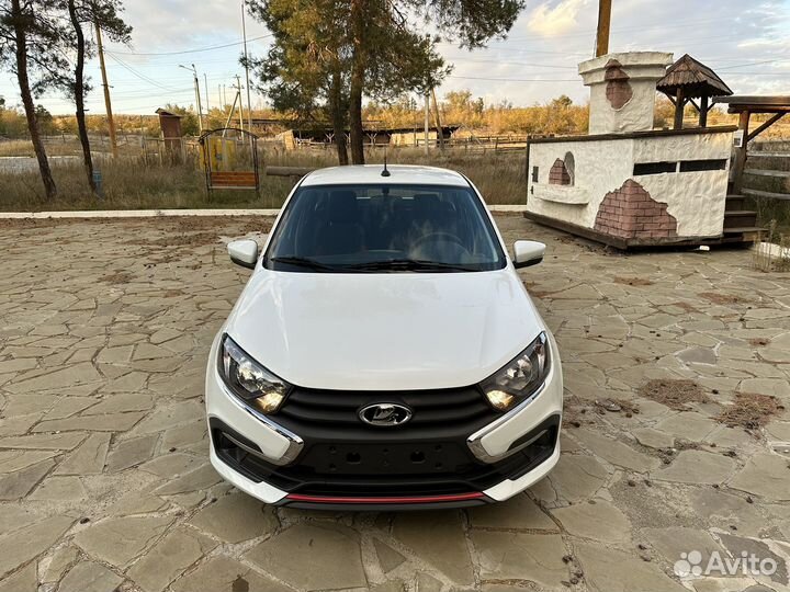 LADA Granta 1.6 МТ, 2023, 300 км