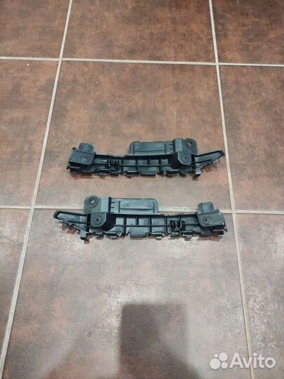 Крепление переднего бампера правое Chevrolet Cruze