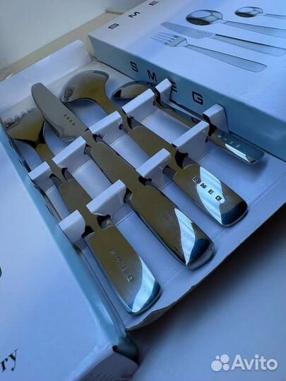 Комплект премиальных столовых приборов