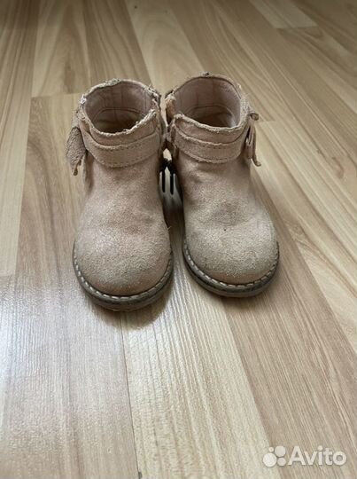 Ботинки для девочки