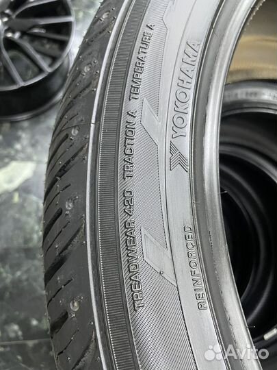 Yokohama Parada Spec-X PA02 285/40 R22 110V