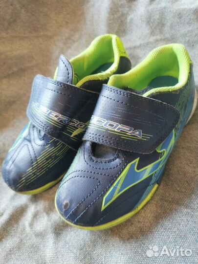 Футбольная амуниция бутсы гетры щитки