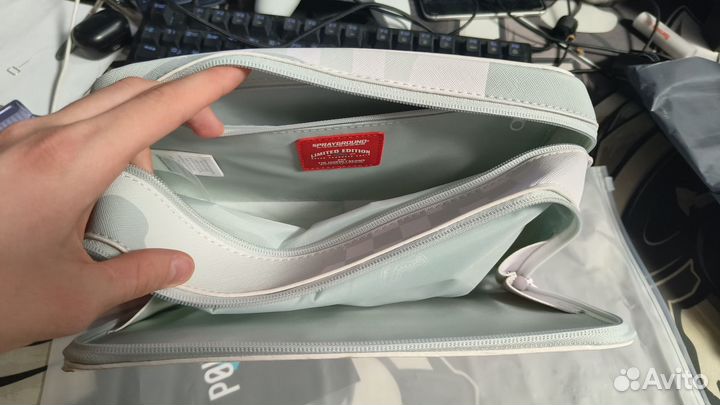 Клатч sprayground