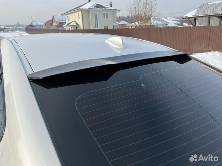 Спойлер bmw x6 f16 на стекло