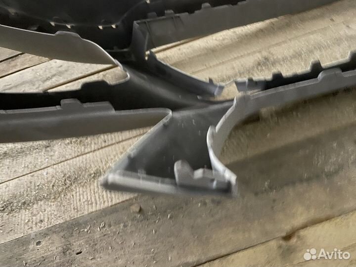 Бампер передний