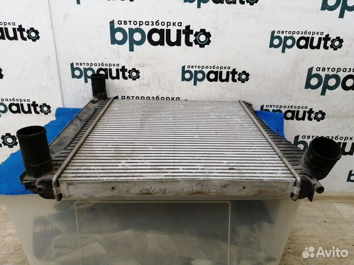 Интеркулер AH32-9L440-AB Land Rover