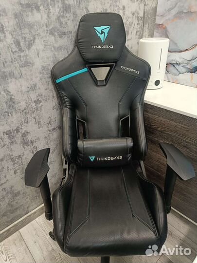 Игровое кресло thunderx3
