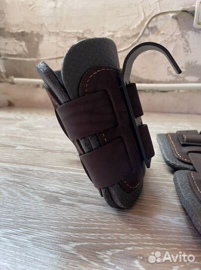 Инверсионные ботинки