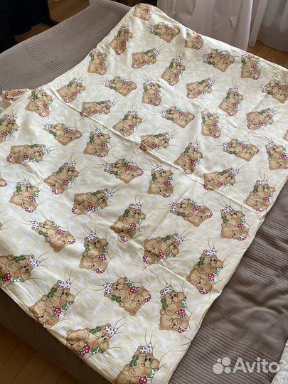 Детское одеяло + комплект постельного