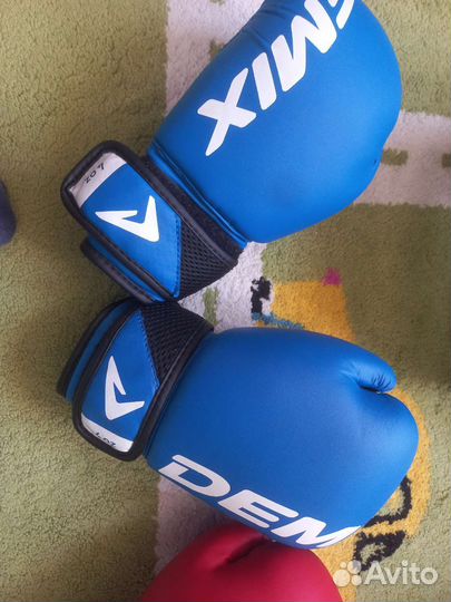 Боксерские перчатки