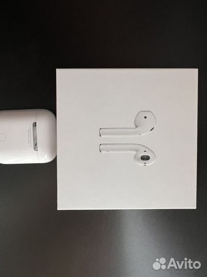 Безпроводные наушники Apple Air Pods