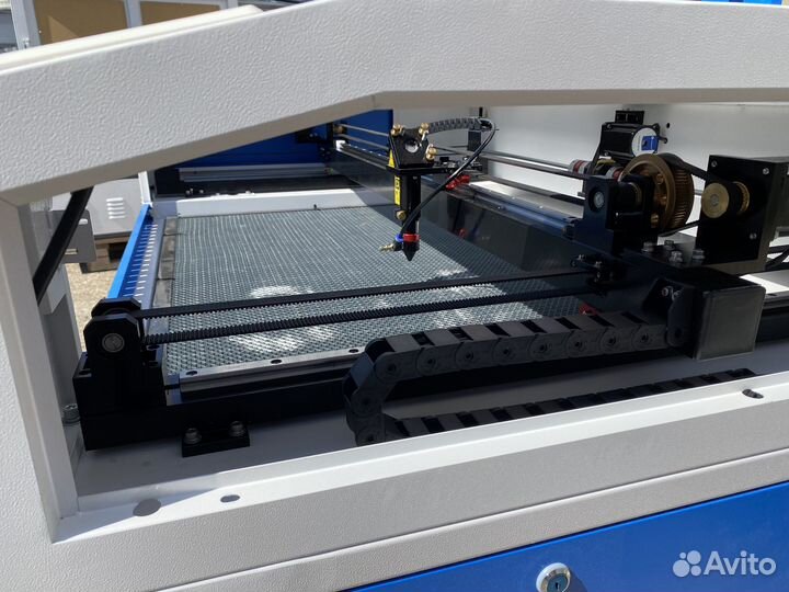 Лазерный станок по дереву с чпу