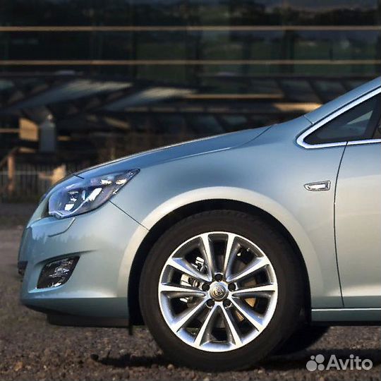 Крыло переднее левое в цвет Opel Astra J (2009)