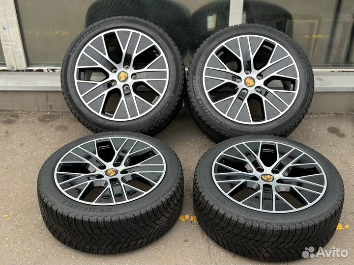 Зимние колеса R20 Porsche Taycan новые оригинал