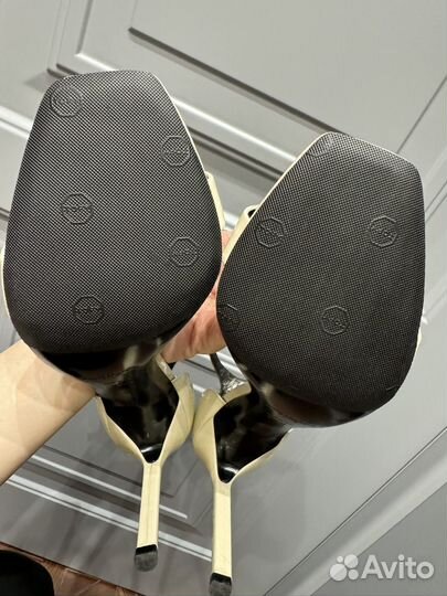 Босоножки saint laurent