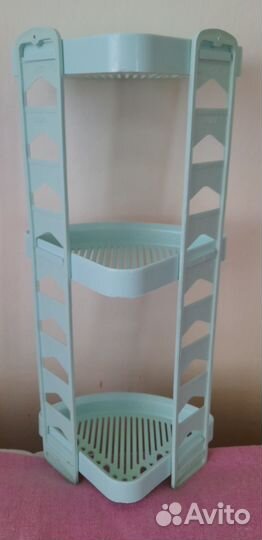 Полочка для ванной угловая пластик,бу