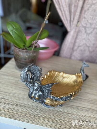 Статуэтка «Русалка и дракон»