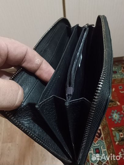 Мужское кожаное портмоне