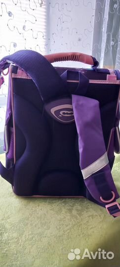 Продам школьный рюкзак для девочки