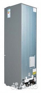 Бытовой холодильник