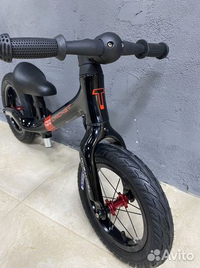 Беговел Tech Team Cricket