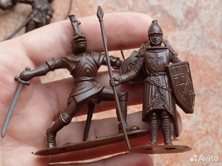 Рыцари набор 6 фигурок высота 6.5см для коллекции