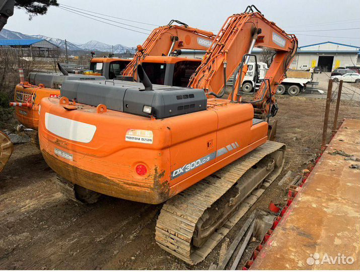Гусеничный экскаватор DOOSAN Daewoo DX300LC V, 2014