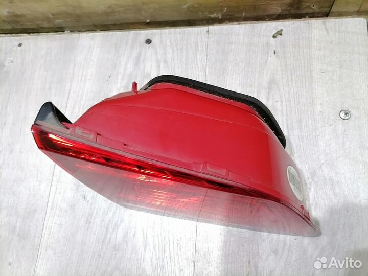 Фонарь задний левый внутренний LED VW Passat B7