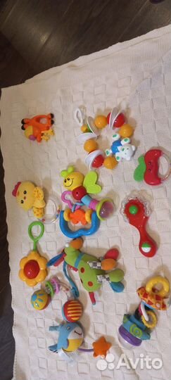 Игрушки погремушки