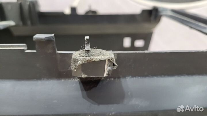 Консоль между сидений центральная Nissan teana J32