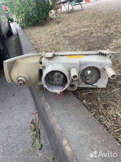 Фара левая ваз 2110