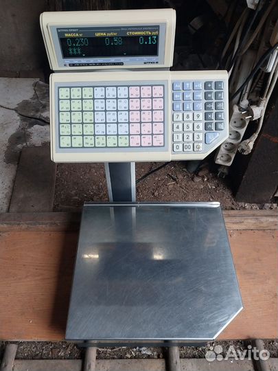 Весы с печатью этикеток