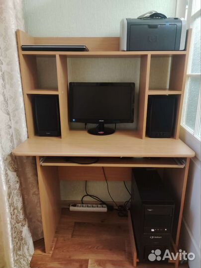Компьютерный стол б/у