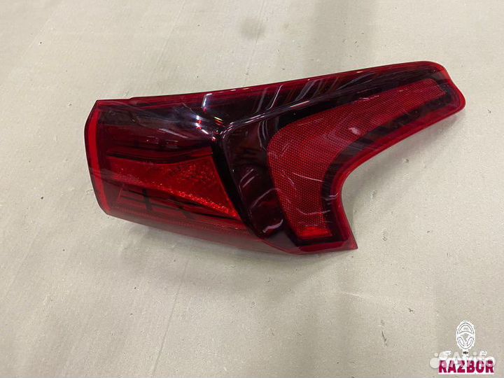 Hyundai Santa Fe 4 TM Правый фонарь в задний кузов