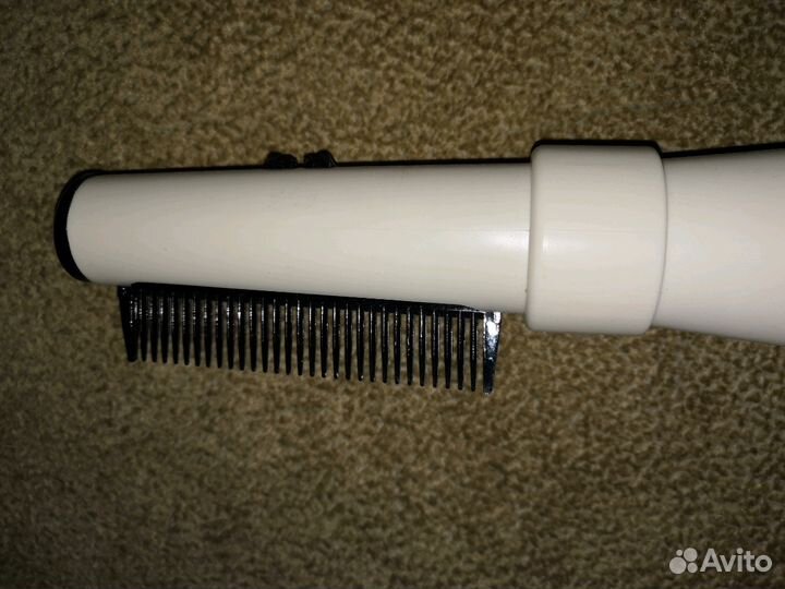 Фен с расческой