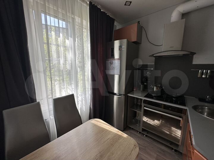 Комната 18 м² в 2-к., 1/5 эт.