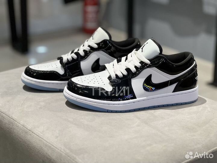 Кроссовки Nike Air Jordan 1 Low SE Concord