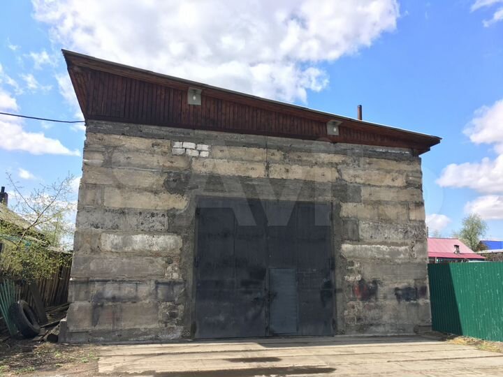 Гараж, > 30 м²