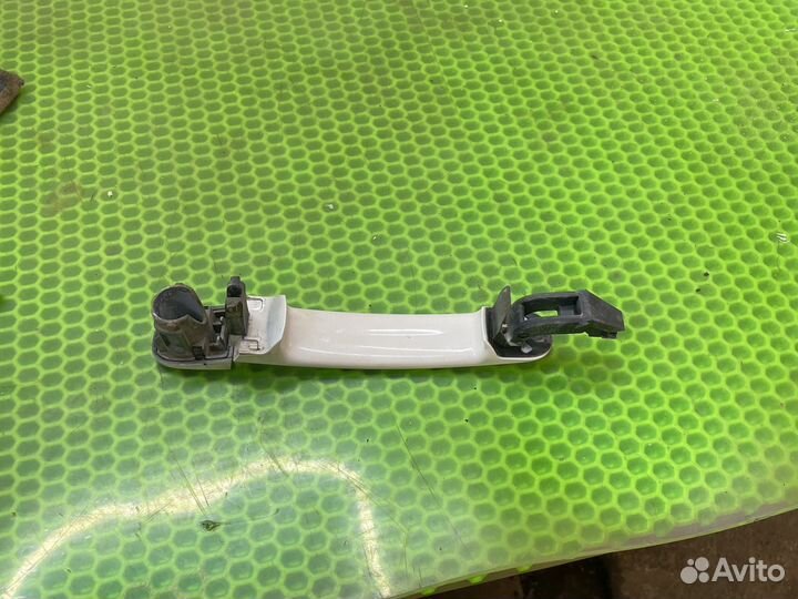 Задняя наружняя левая ручка октавия а5