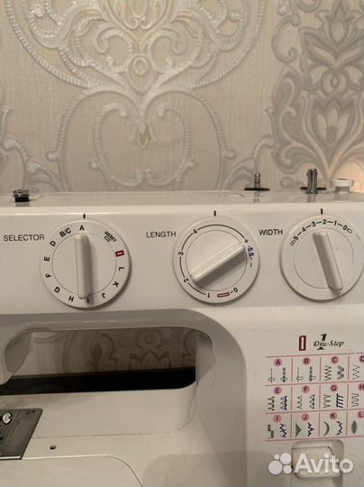 Швейная машинка новая