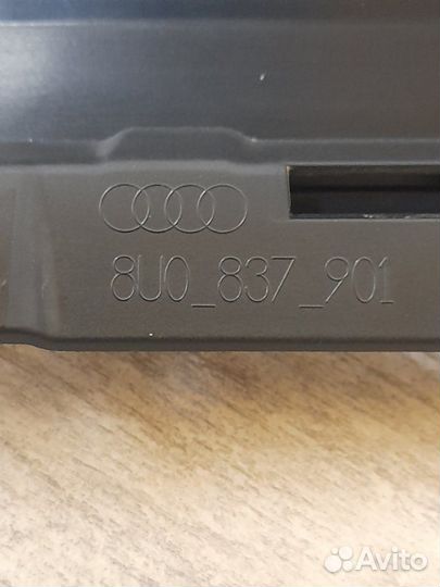 Накладка двери передняя левая Audi Q3 8U 2.0 cczc