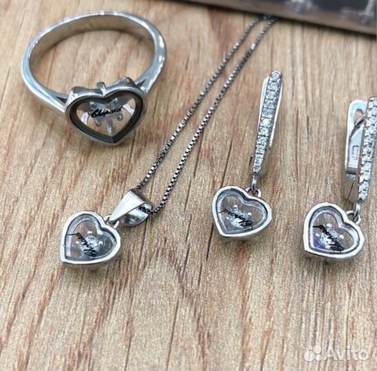 Золотой комплект с бриллиантамиChopard