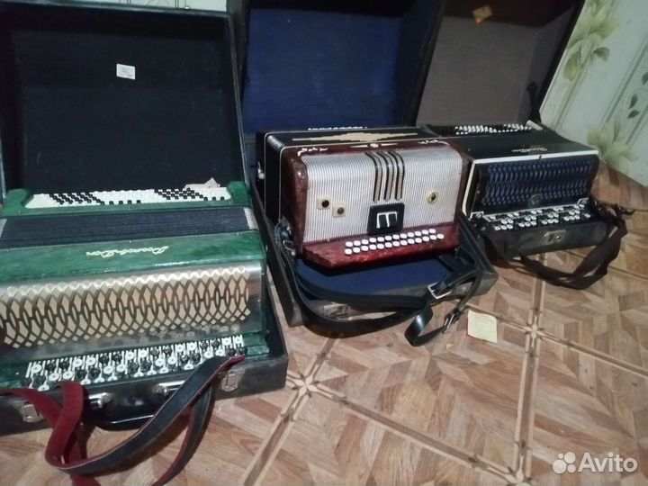 Баян