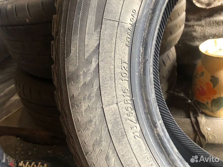 Yokohama Ice Guard Stud IG55 215/65 R16